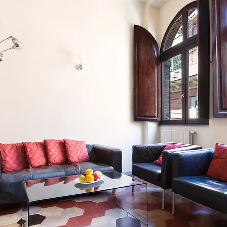 Apartment 2-bedroom In Monti Rom