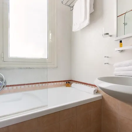 2-bedroom In Monti Apartment Rome