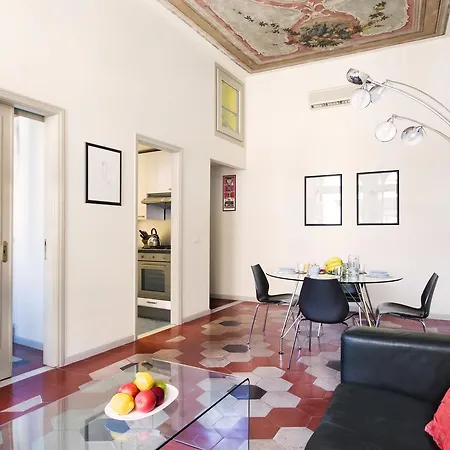2-bedroom In Monti Apartment *